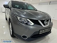 Nissan Qashqai 1.2 DIG-T CVT Revcam 2015 Grey Rear Entertainment